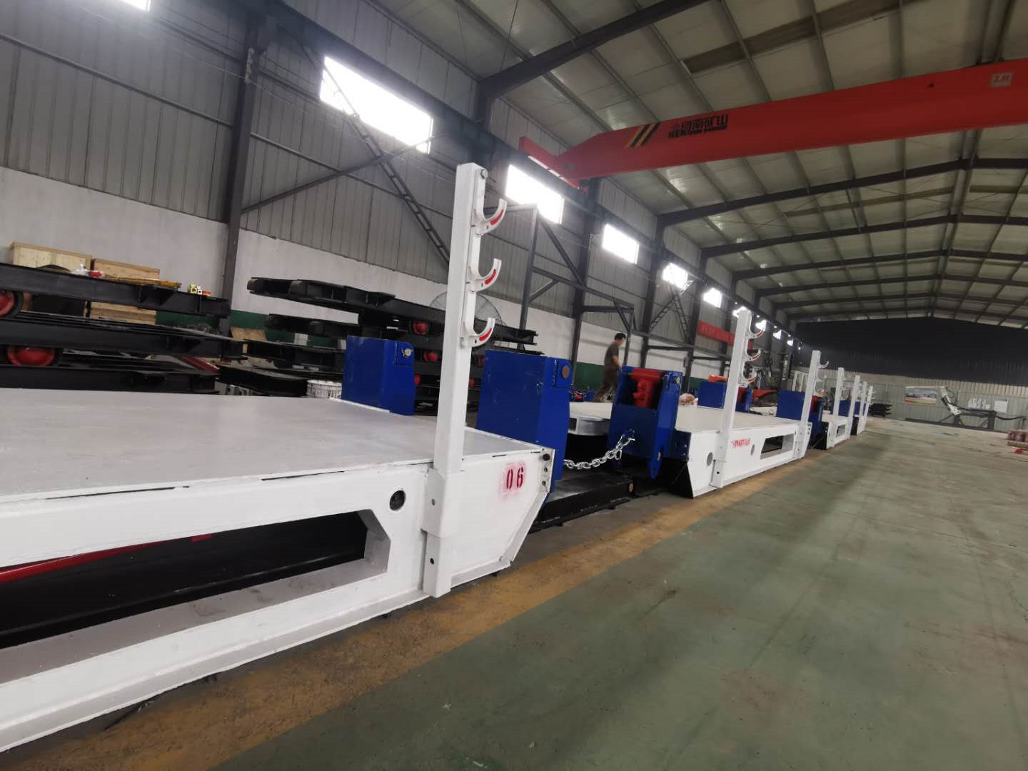 自移式设备列车的使用可以提高工作效率 自移式设备列车的使用可以提高工作效率